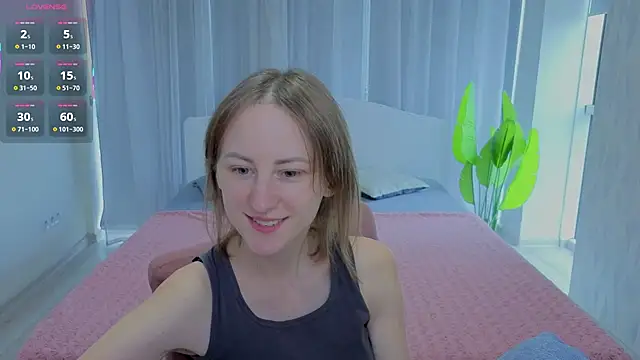 Snapshot of LuluChiiii chatting on September 25, 10:58 am LuluChiiii online show from September 25, 10:58 am
