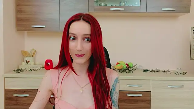 Julia Jae online show from June 11, 6:32 am