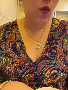 Bold-arabic-vibes online show from July 26, 9:33 pm