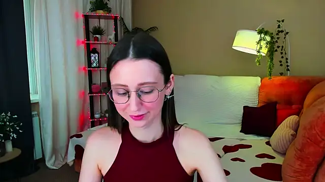 YourLovellyStory online show from June 20, 11:36 am