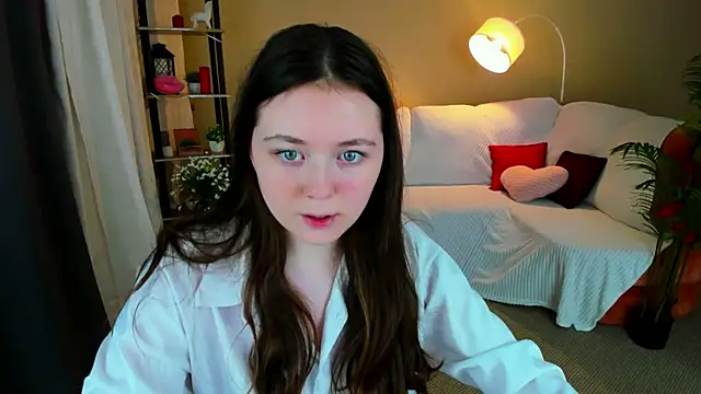 AlluringLookk online show from February 16, 6:30 pm