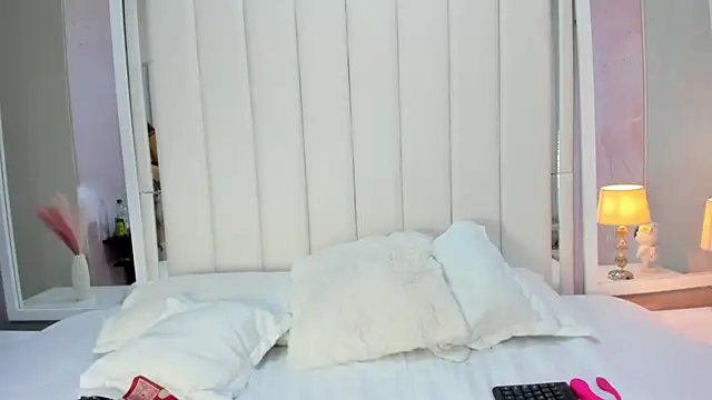 Bella Miia online show from October 18, 1:14 pm