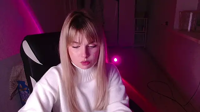 AngelicaHollywood online show from March 7, 10:17 pm