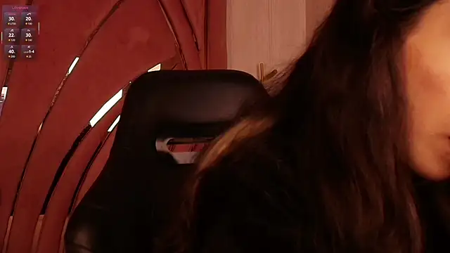 Emilia Bons online show from February 18, 2:38 pm