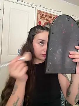 CharmingMaddie online show from March 8, 6:12 pm