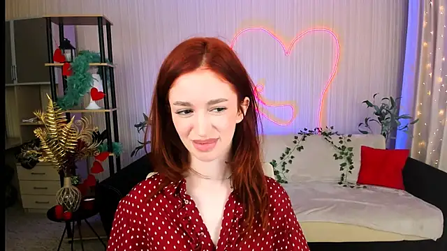 ChristinaConteeree online show from June 12, 8:17 pm