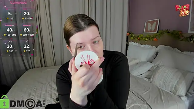 Michele Greenn online show from January 18, 1:13 am