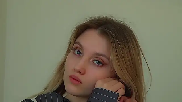 StacyEvances online show from May 2, 6:11 pm