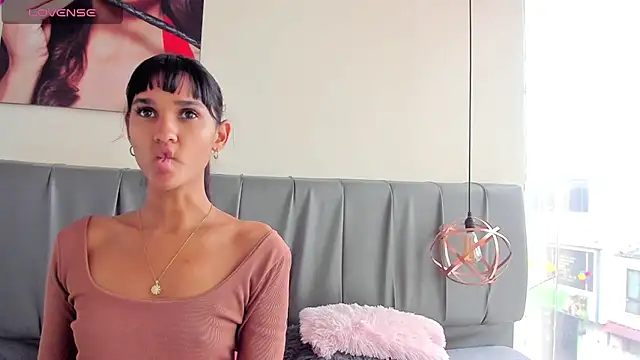 iisabella noa online show from July 9, 12:51 pm