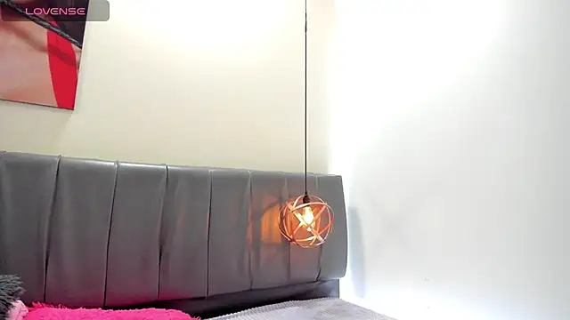 iisabella noa online show from July 8, 12:51 pm
