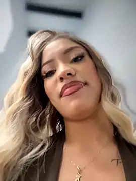 MystiqueXXX online show from February 24, 7:45 pm