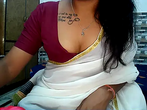 HOT AARVI11 online show from November 15, 4:08 pm