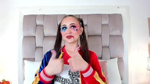 HarleyQueen666 online show from October 31, 11:58 am