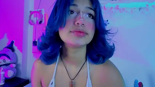 zoelight18 online show from January 8, 7:29 pm