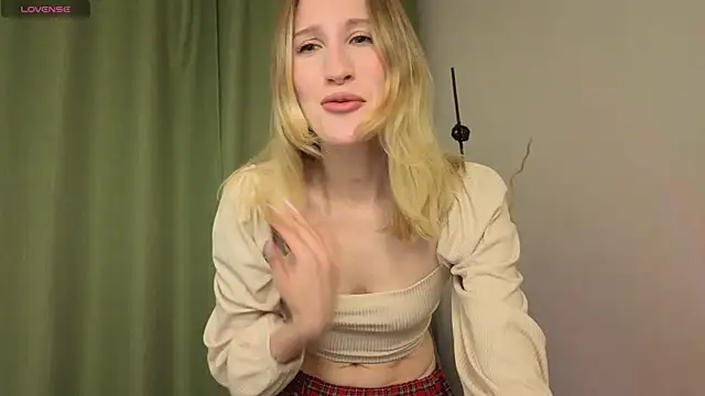 BiancaHelo online show from September 19, 10:47 am