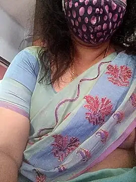 Snapshot of Tamil_Sivani chatting on October 4, 8:42 am Tamil Sivani online show from October 4, 8:42 am