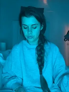 AlitaNova online show from November 16, 8:31 pm