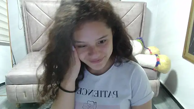 Velvet Moon V online show from October 27, 1:06 pm