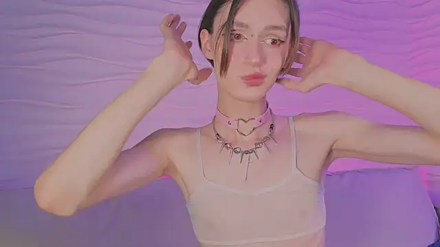 madi snow online show from November 14, 5:29 am