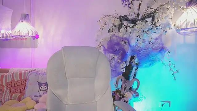 Snapshot of JadeSummerr chatting on October 22, 11:48 am JadeSummerr online show from October 22, 11:48 am