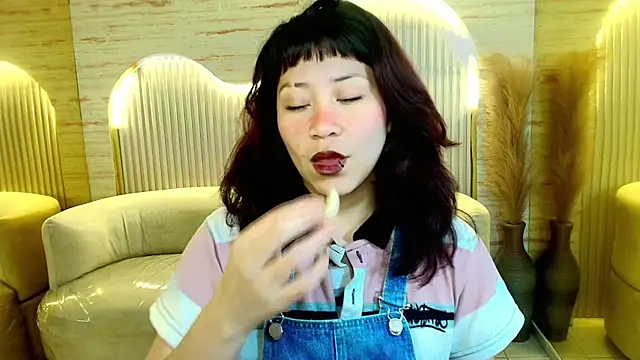 valentina r  online show from March 11, 3:11 am