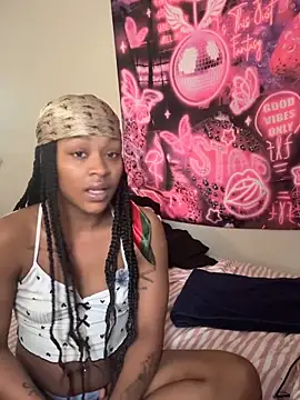 PrettyBabriexox online show from April 19, 1:33 pm