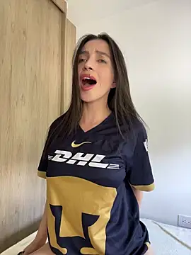 karinasantos  online show from June 22, 3:53 pm