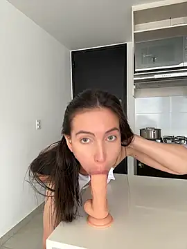 karinasantos  online show from July 28, 3:32 pm