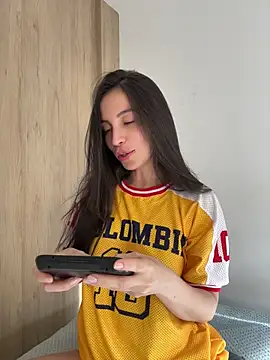 karinasantos  online show from July 5, 8:58 pm