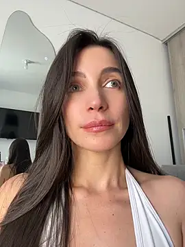 karinasantos  online show from July 18, 3:58 pm