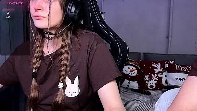 cutemilana sexwife online show from February 5, 1:03 pm