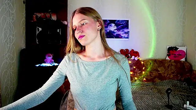 Snapshot of Luntryy chatting on September 12, 9:29 am Luntryy online show from September 12, 9:29 am