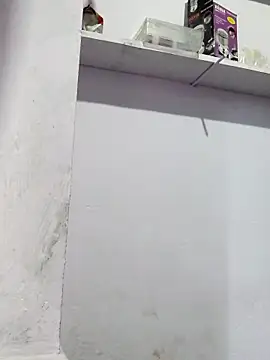 poojam93 online show from October 6, 2:17 am