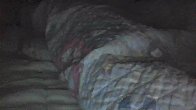 sarahkat86 online show from April 28, 2:27 am