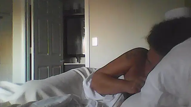 sarahkat86 online show from June 13, 10:56 am