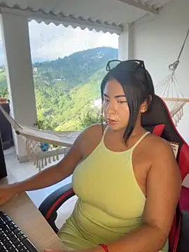 samanthahut1 online show from May 4, 9:51 pm