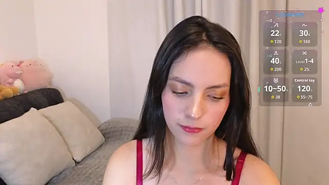 sarah saenz  online show from June 30, 6:57 am
