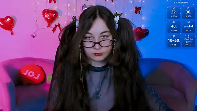 lilith diva online show from May 2, 8:12 pm