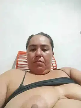 yyuly online show from November 6, 12:49 am