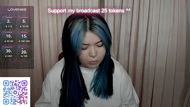 Snapshot of Alisa_Monroe chatting on September 30, 7:47 am Alisa Monroe online show from September 30, 7:47 am