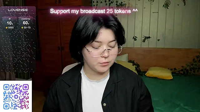 Snapshot of Alisa_Monroe chatting on October 14, 3:53 am Alisa Monroe online show from October 14, 3:53 am
