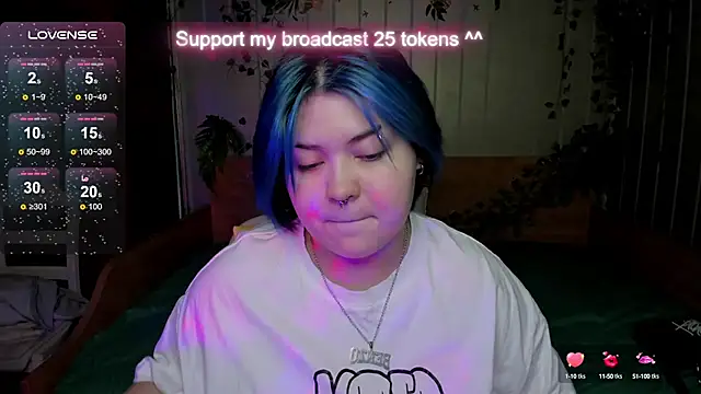 Snapshot of Alisa_Monroe chatting on October 10, 2:49 am Alisa Monroe online show from October 10, 2:49 am