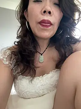 anna yngs online show from July 20, 6:16 am