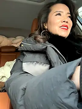 anna yngs online show from January 7, 4:38 am