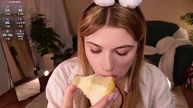 Angell Wild online show from March 11, 4:42 pm