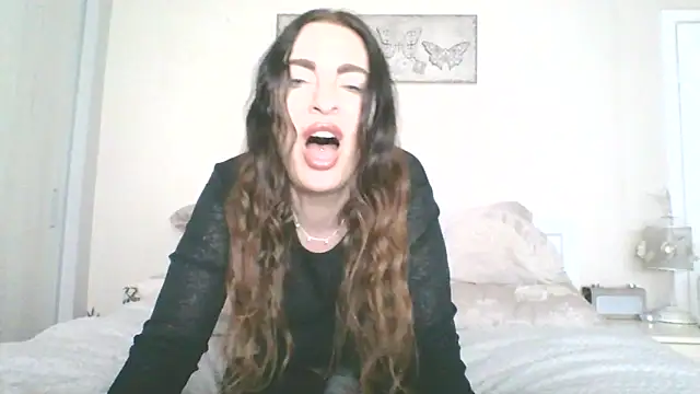 EllaKent online show from March 4, 4:02 pm