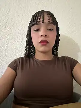 Yasmin777  online show from June 23, 11:36 pm
