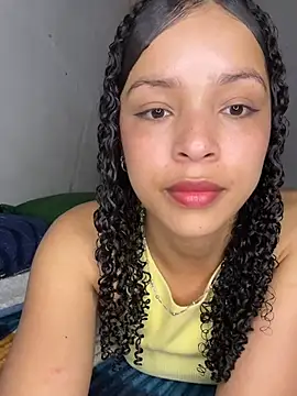 Yasmin777  online show from June 28, 7:20 pm