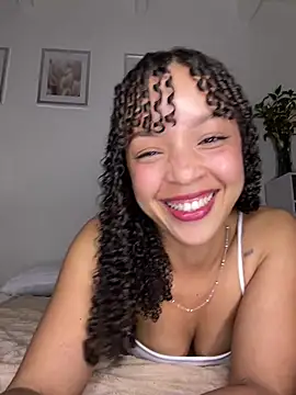 Yasmin777  online show from July 8, 12:24 am