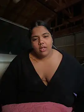 1n0nlythroat online show from December 13, 8:15 pm